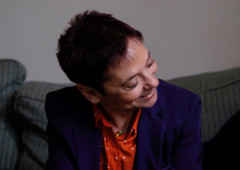 Lisa Gee – Academic and Author